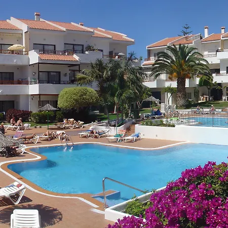 Apartamentos Hg Cristian Sur 
